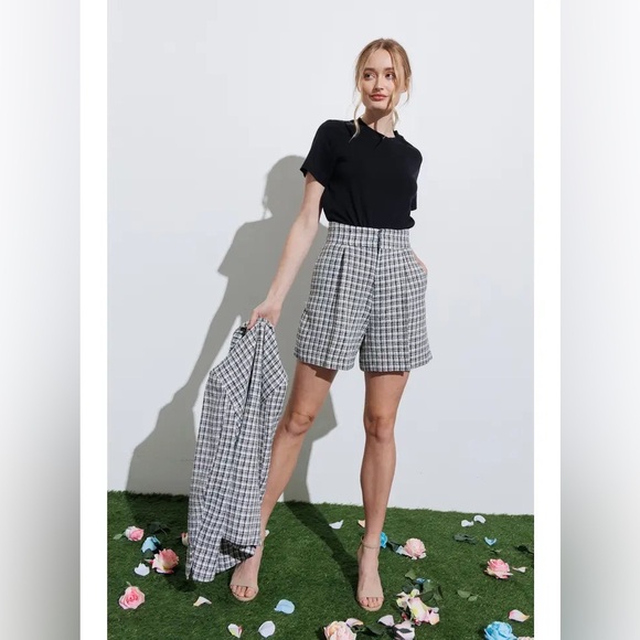 Aaron & Amber Tweed Plaid High Rise Pleated Front Trouser Shorts NWT - Picture 4 of 12